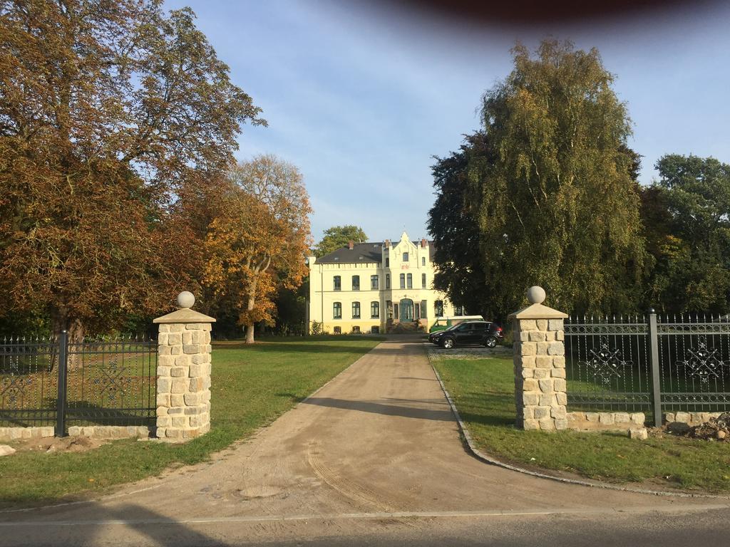 Gutshaus Alt Vorwerk Apartment Boddin Exterior photo